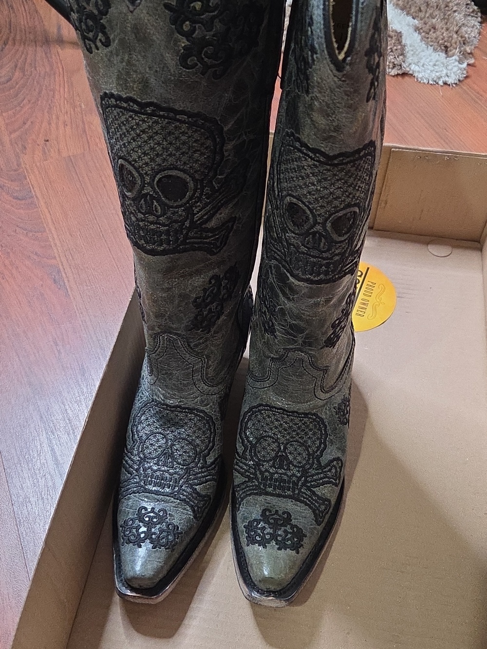 Corral Boots Sequin Embroidered Skull Dark Grey Boots Size 8 NWB - Picture 4 of 9